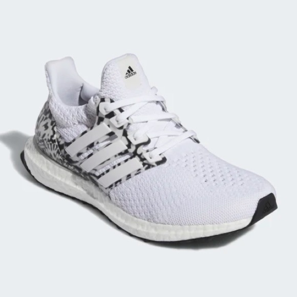 adidas UltraBOOST 5.0 DNA White Mosaic - Picture 1 of 8